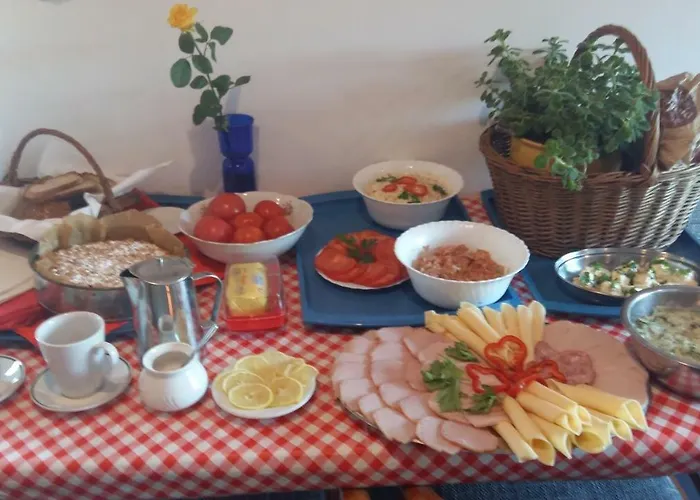 Hot Elf Goscinne Bed & Breakfast *